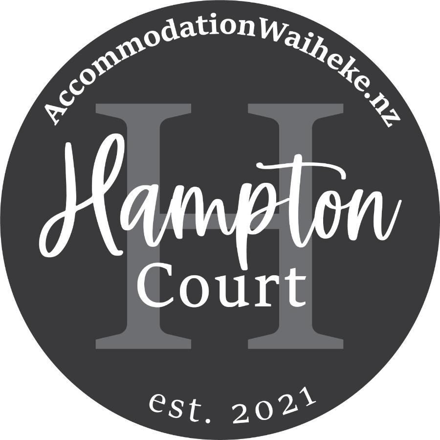 Hampton Court Hotel Oneroa Bagian luar foto