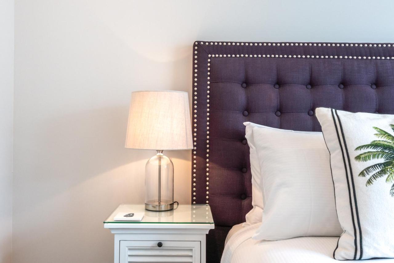 Hampton Court Hotel Oneroa Bagian luar foto